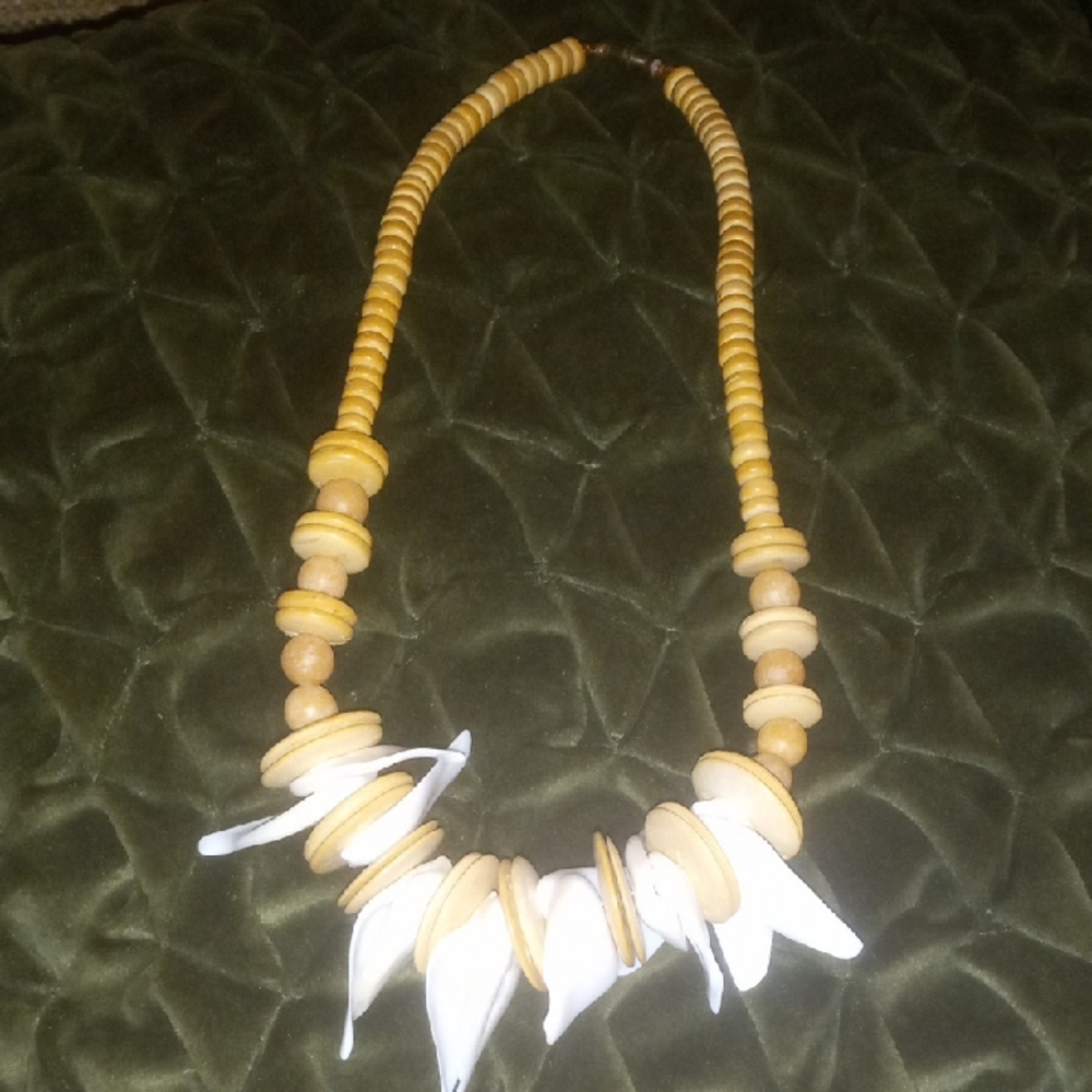 Chic Yellow and White Shell Necklace